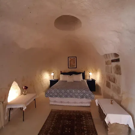 Hotell Elkep Evi Cave 3*