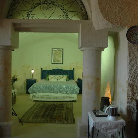 Elkep Evi Cave 3*