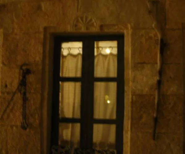 Elkep Evi Cave Hotel